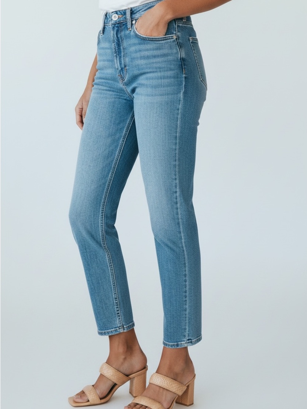Classic High-Rise Straight Jeans in Light Blue